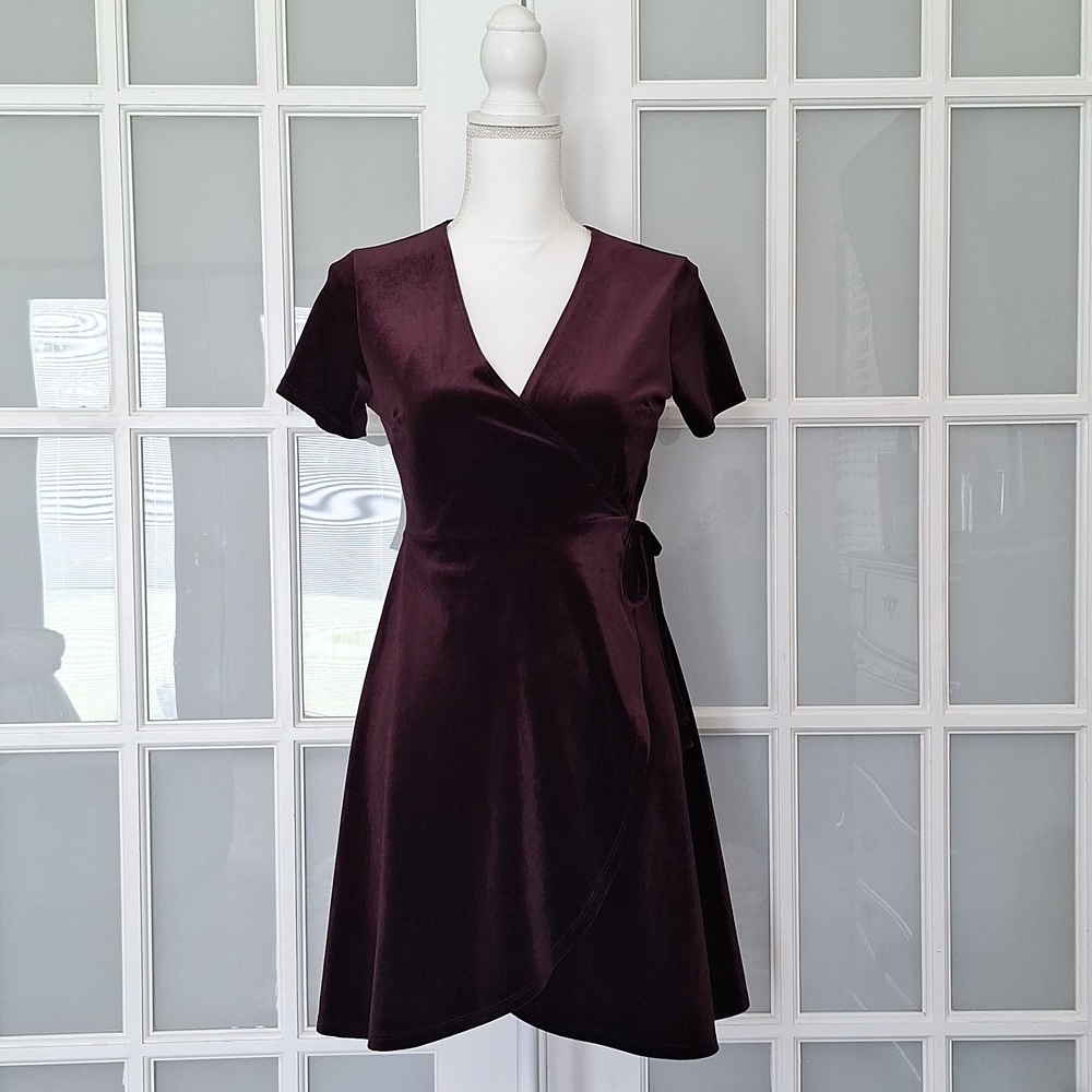 One Clothing Los Angeles Plum Velvet Wrap Dress - Picture 3 of 16